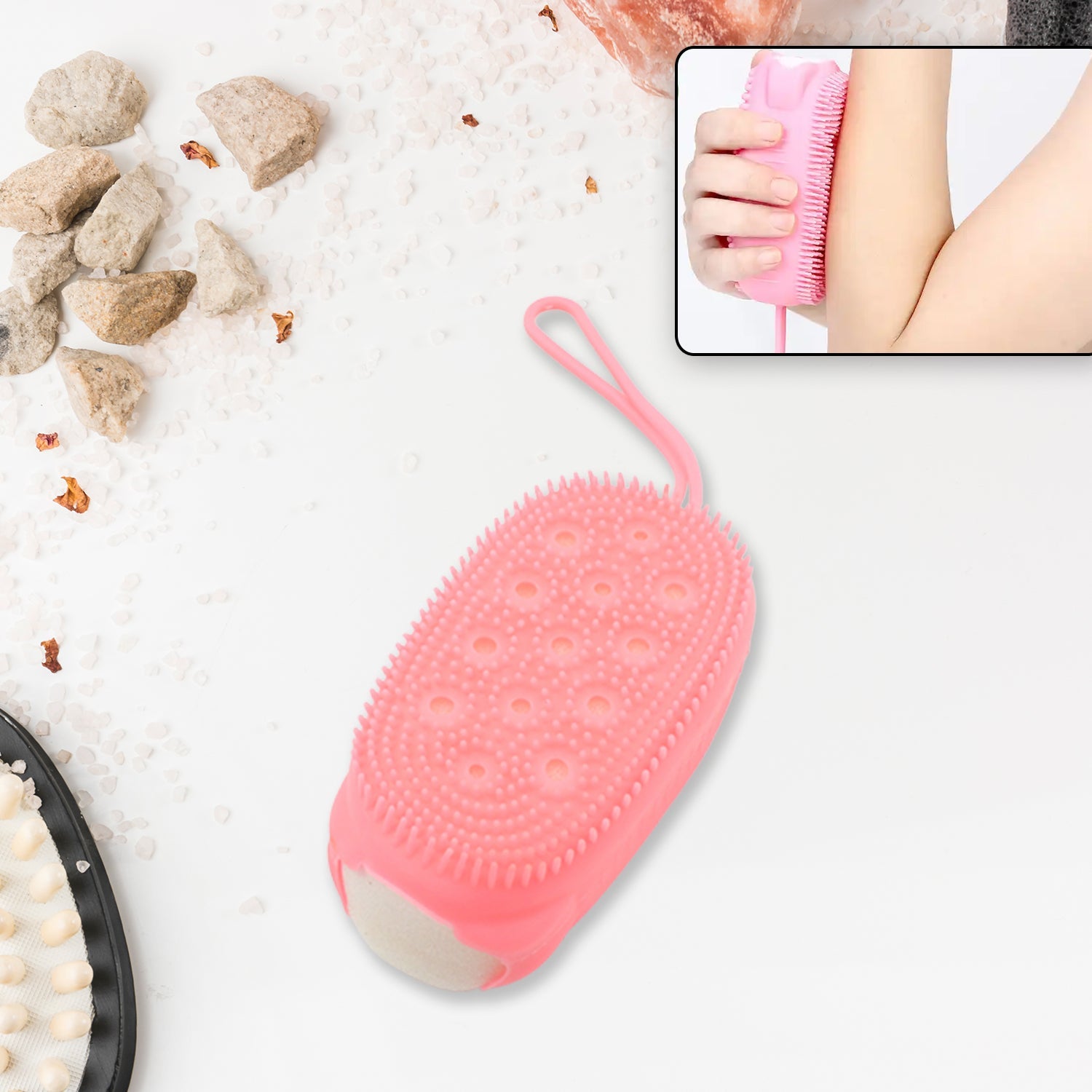 Soft silicone bath brush with dual sides for deep cleansing and exfoliation. Soft silicone bath brush with dual sides for deep cleansing and exfoliation.